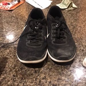 Nike size 9 flex 2016 run